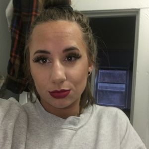 Meet your Posher, Bella